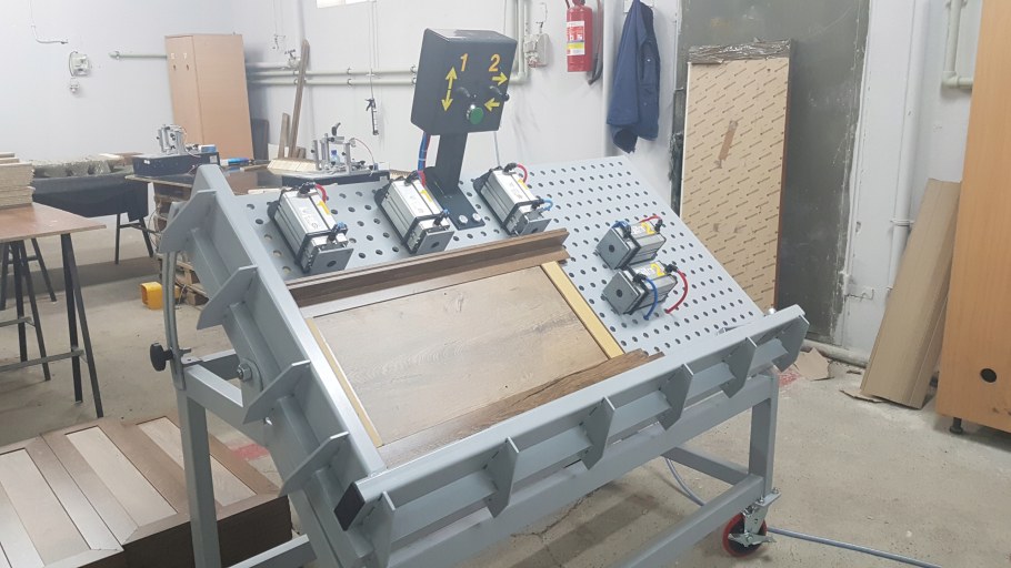 Сборочный пневмо-пресс GY-611