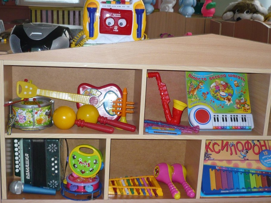 Музыкальный уголок в ДОУ
