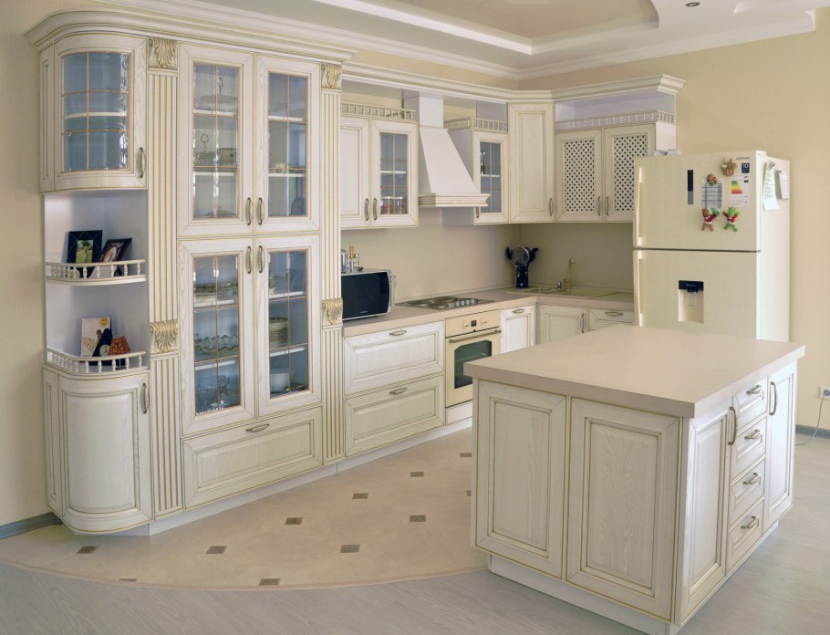 Большой мебельный магазин в Алмате