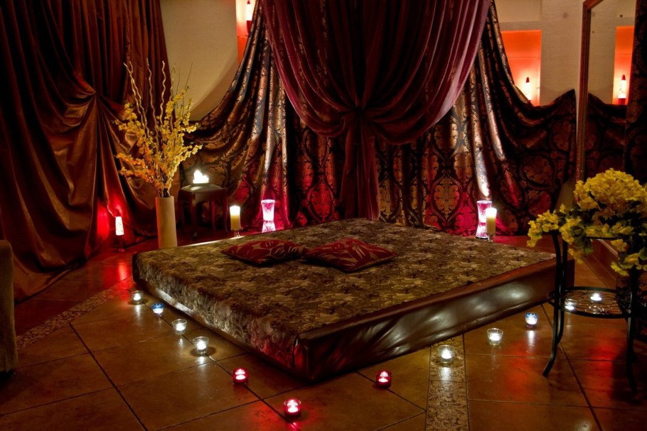 Романтическая обстановка в комнате