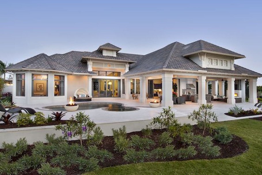 Большой одноэтажный дом