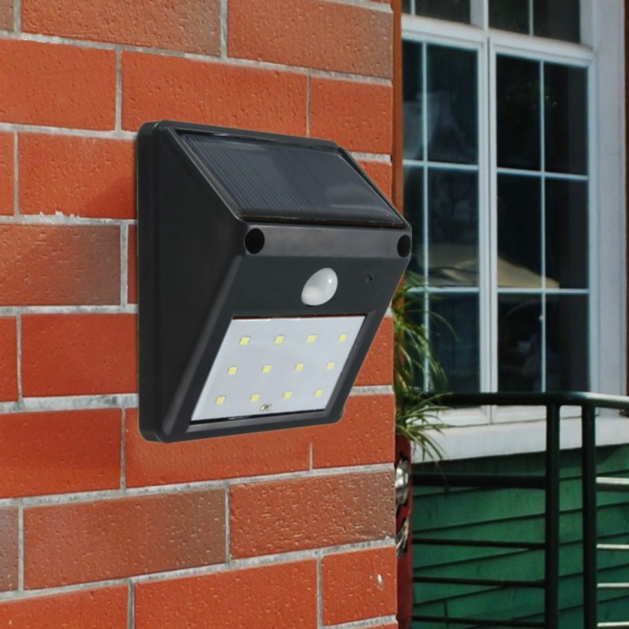 Светодиодный уличный светильник с датчиком движения Solar Motion sensor Light