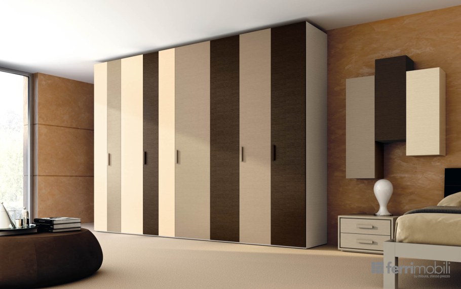 Комбинированные фасады для распашных шкафов из ЛДСП