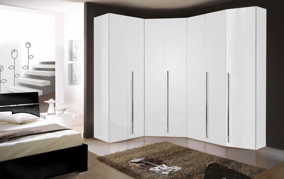 Белый угловой шкаф в спальню