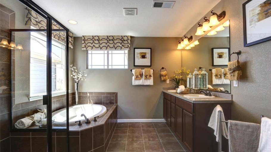 Красивая ванная комната