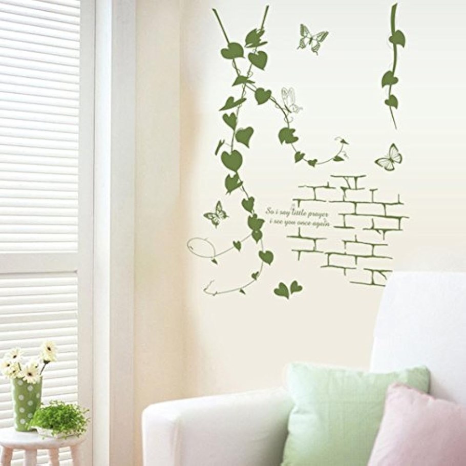 Интерьерные наклейки на зеленой стене