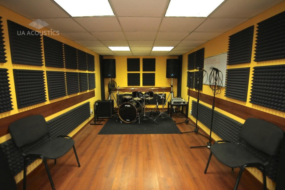 Акустический поролон в студии