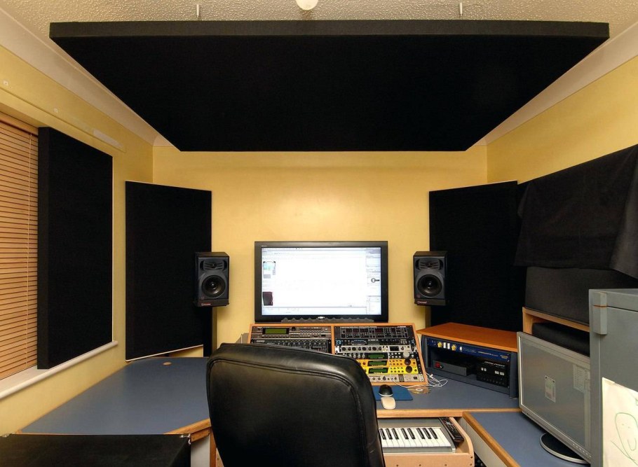 Шумоизолированная домашняя студия звукозаписи