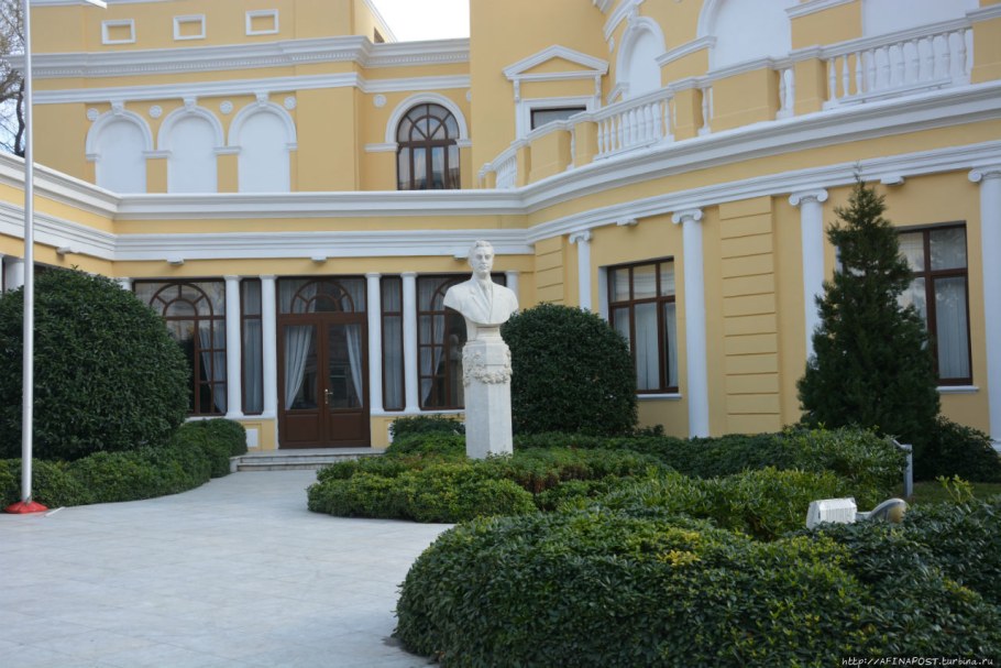 Губернаторский сад Баку