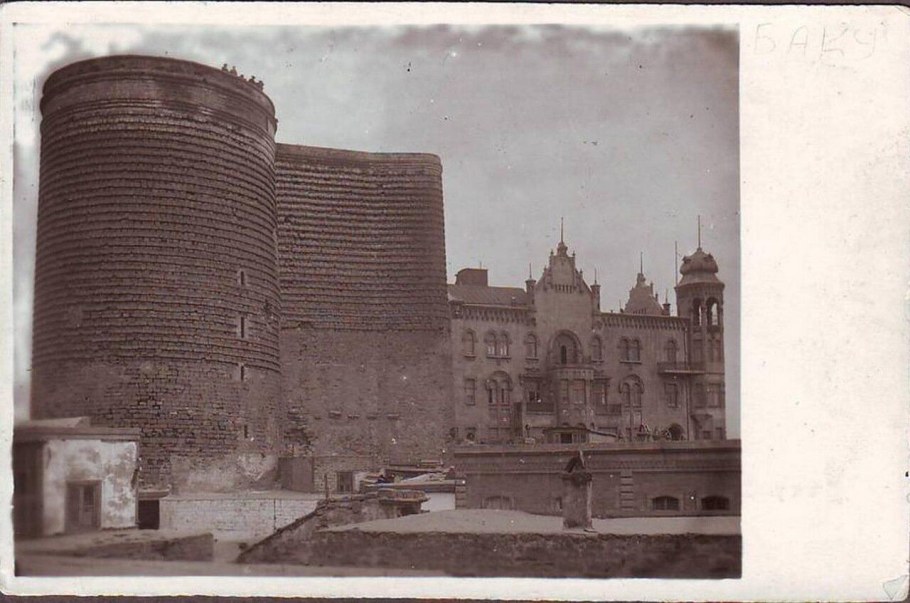 Старый Баку Девичья башня