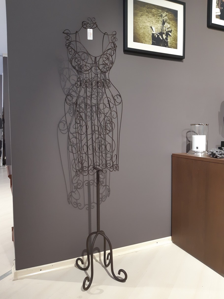 Декоративный манекен для интерьера