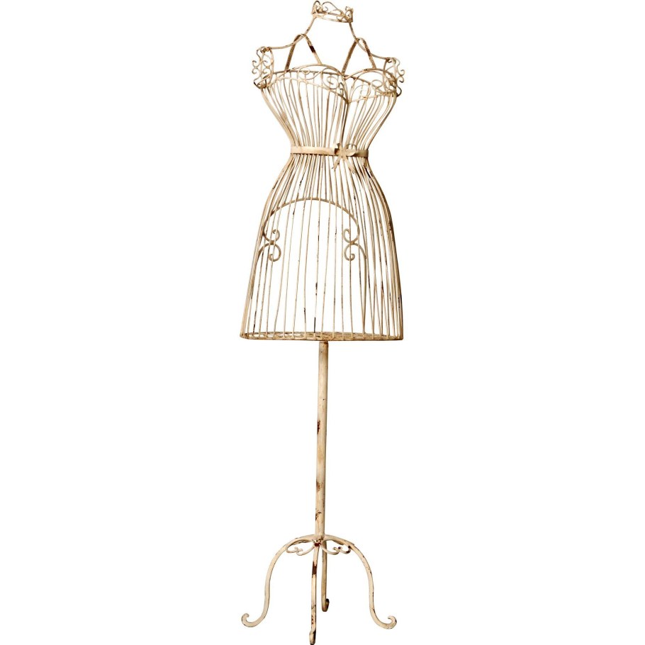 Платье на вешалке