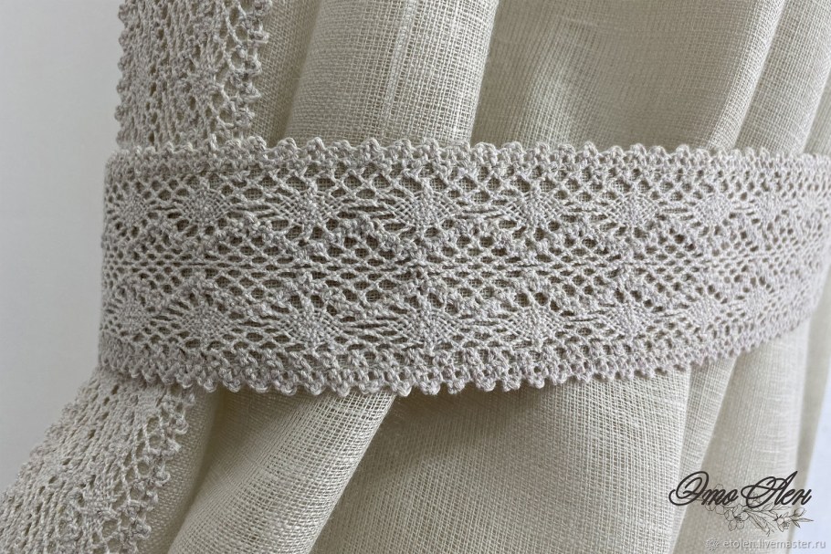 Льняные занавески с кружевом