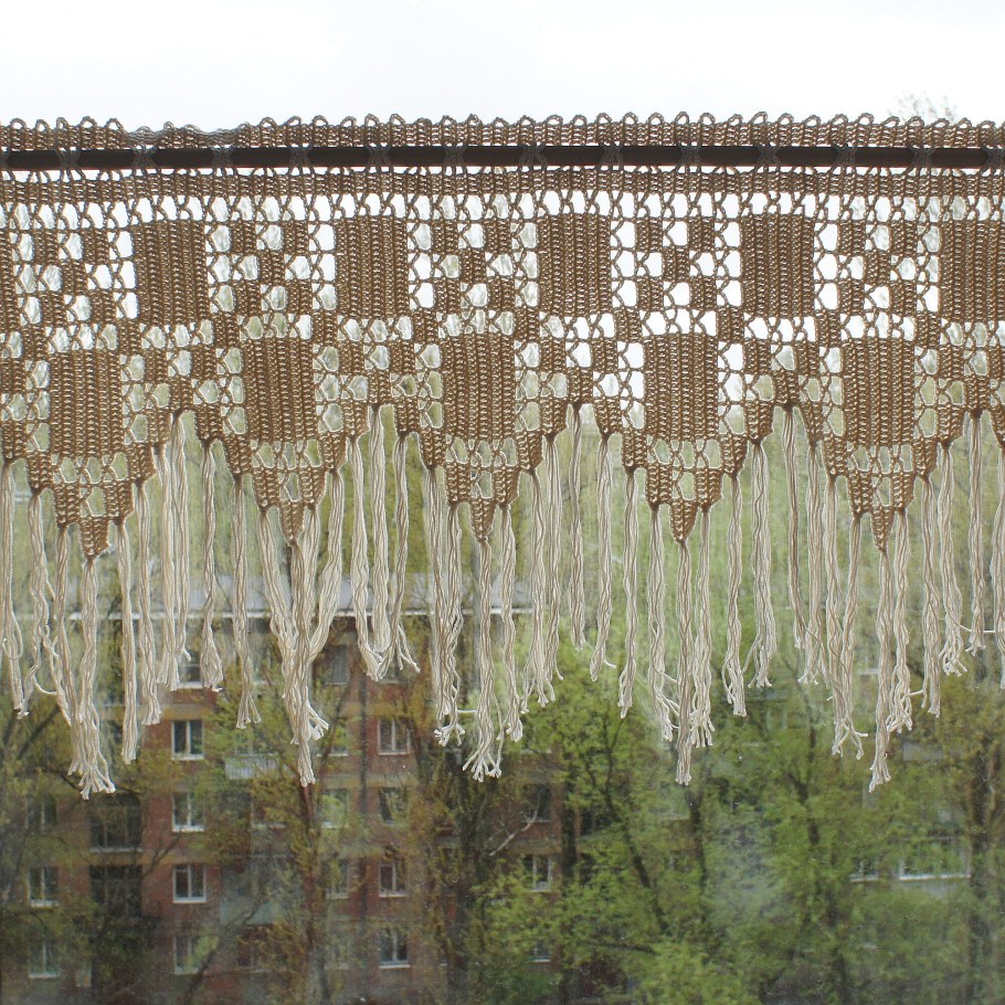 Вязаные шторы межкомнатные крючком