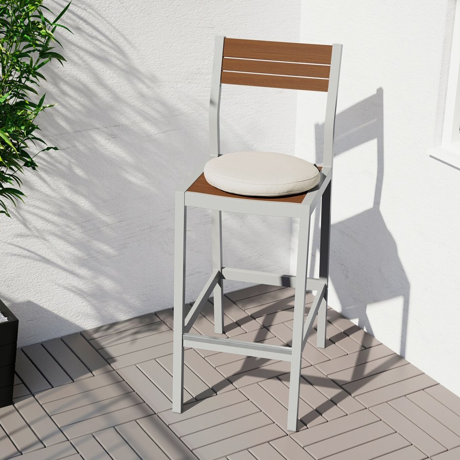 Light Gray Black framed Bar Stool by HOMEROOTS