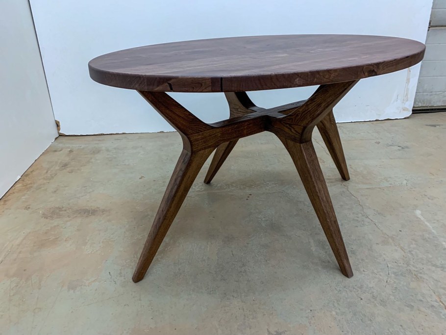 Стол из массива ясеня