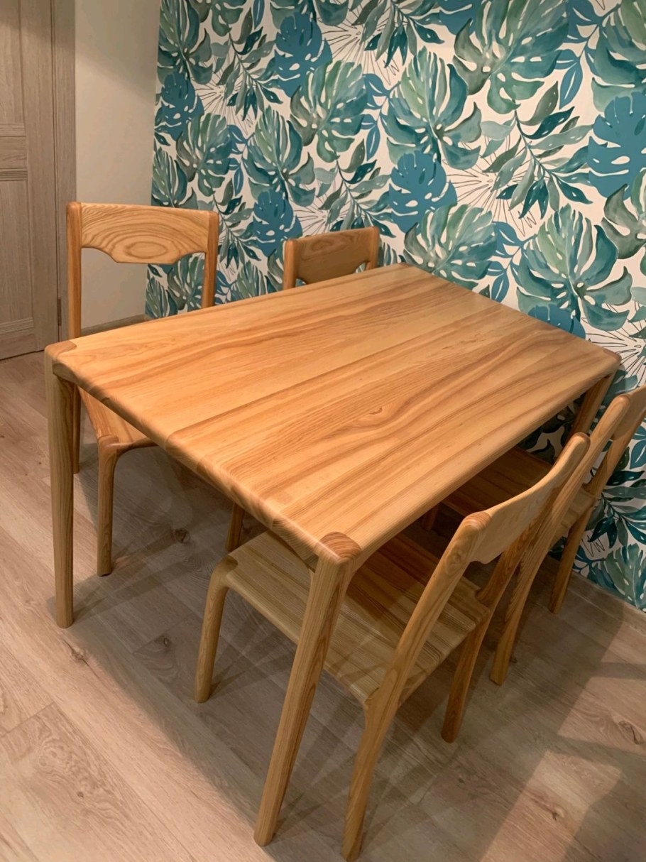 Стол из массива ясеня