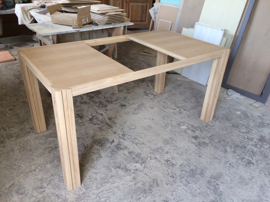 Стол из массива ясеня