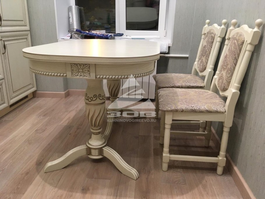 Стол Граве м бук с патиной шампань