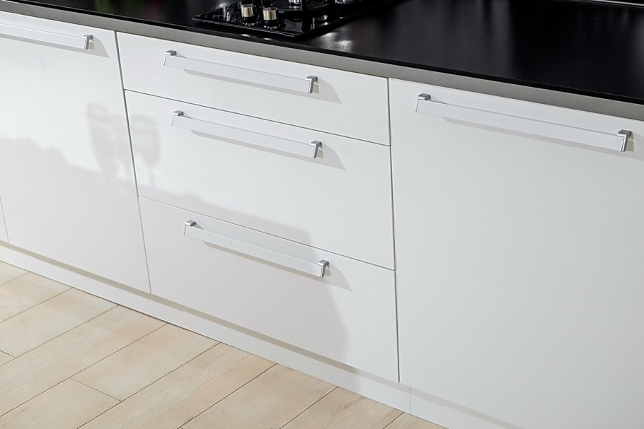 Алвик фасады матовые белые