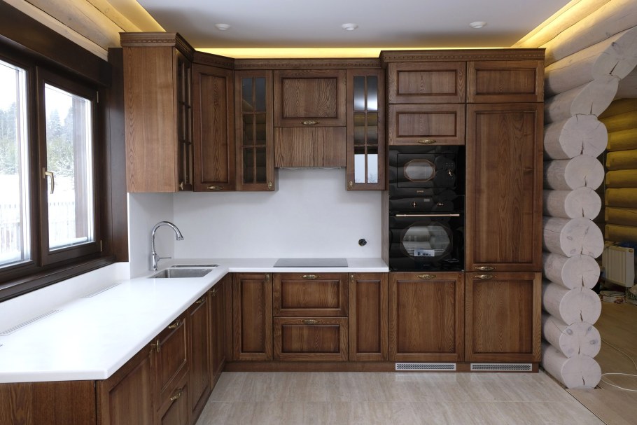 Проект кухни угловой с окном