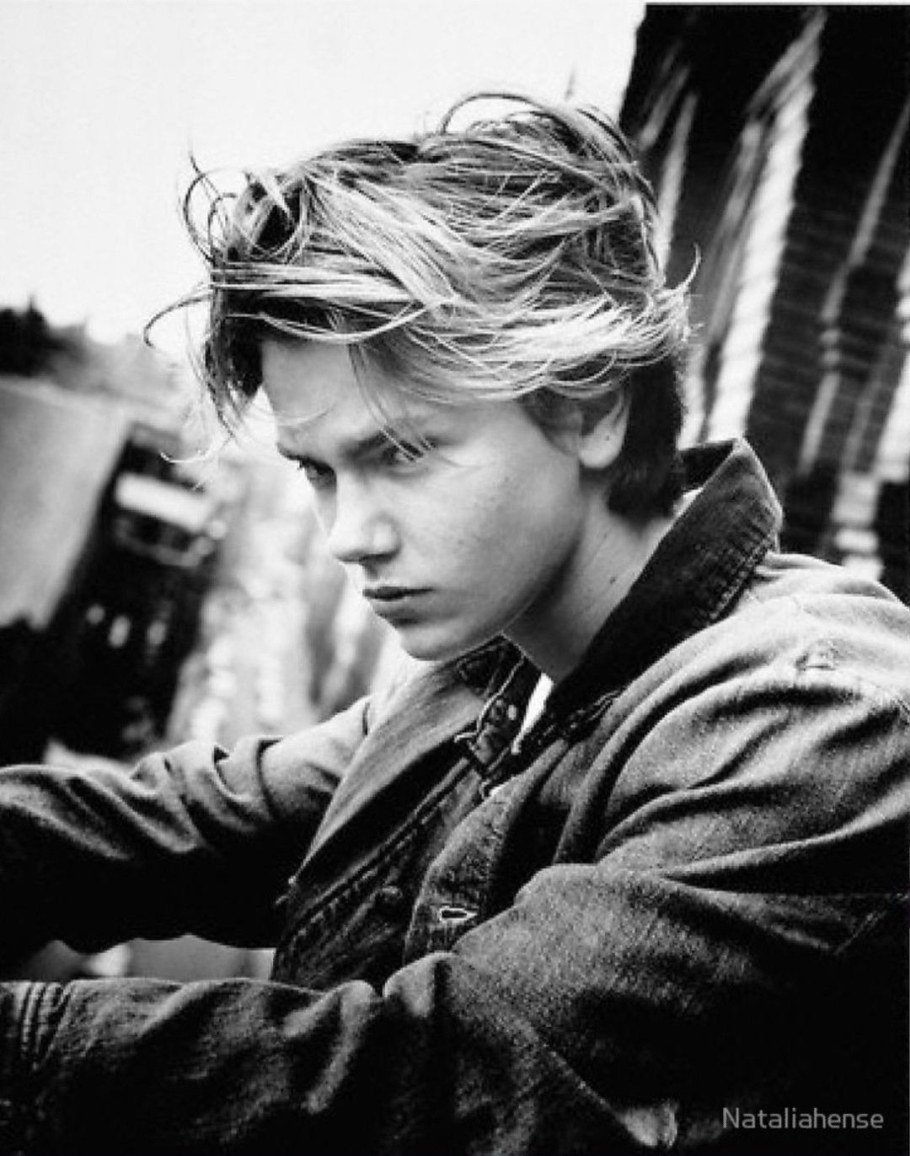 Ривер Феникс актер