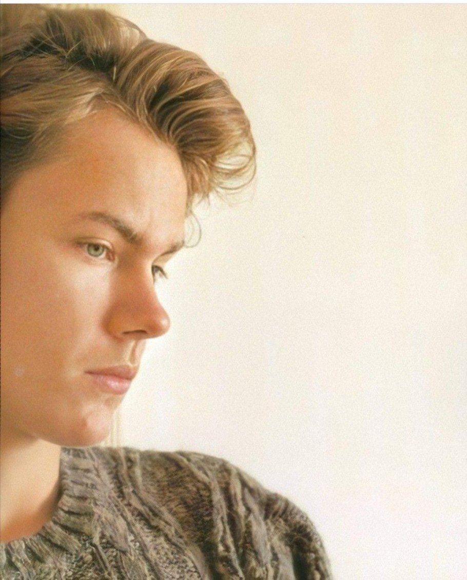 Ривер Феникс в старосте