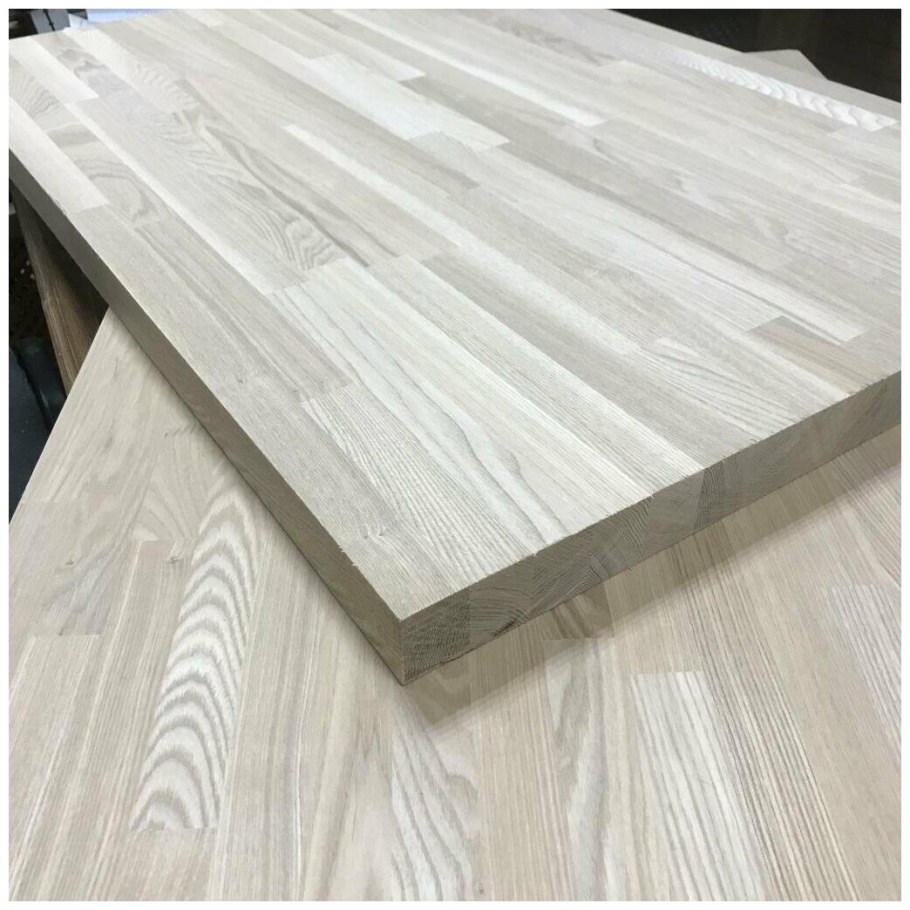 Щит ясень цельноламельный