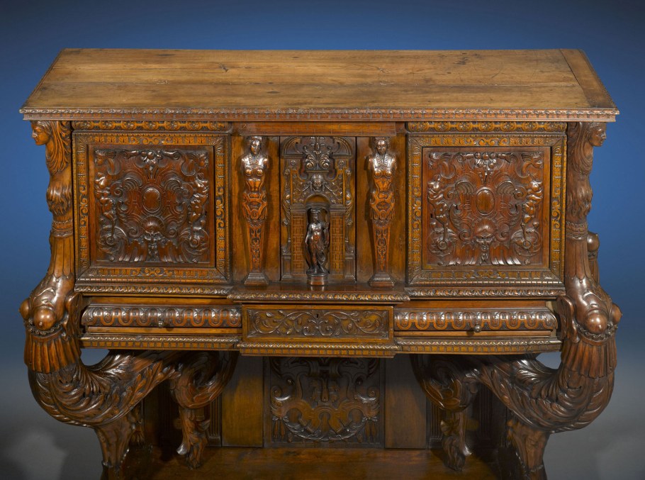 Дрессуар Ренессанс Италия