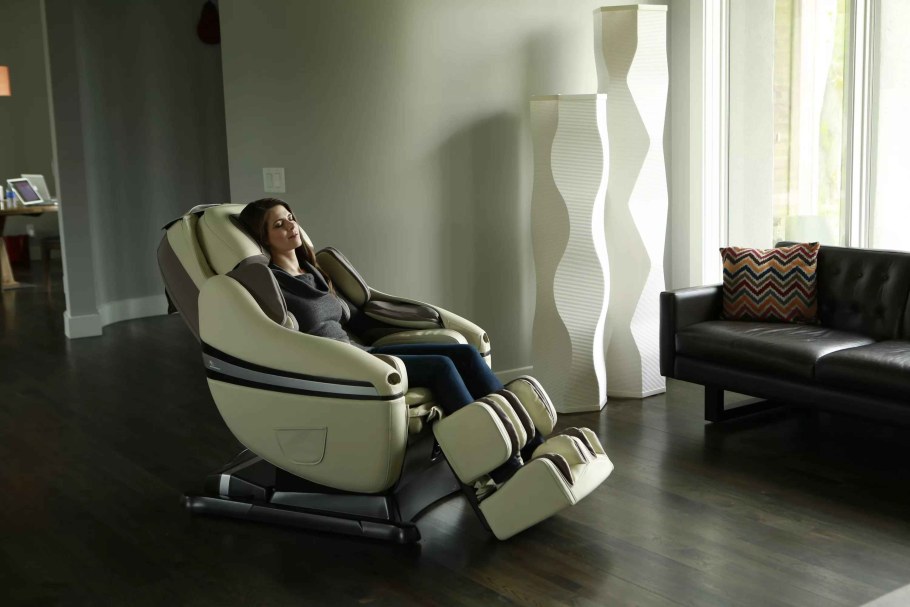 Массажное кресло Inada Dreamweaver