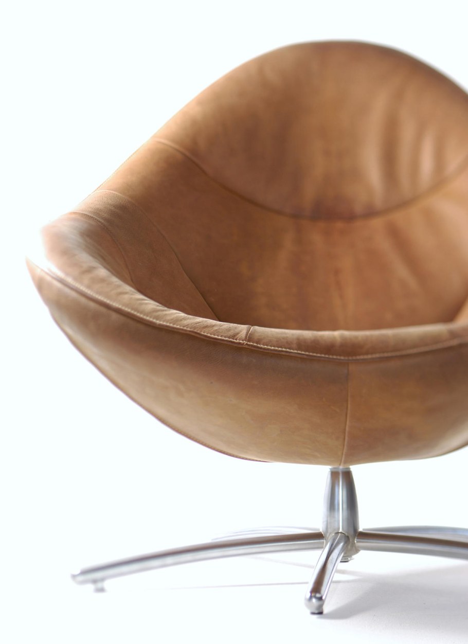 Вращающееся кресло пыльно розовый