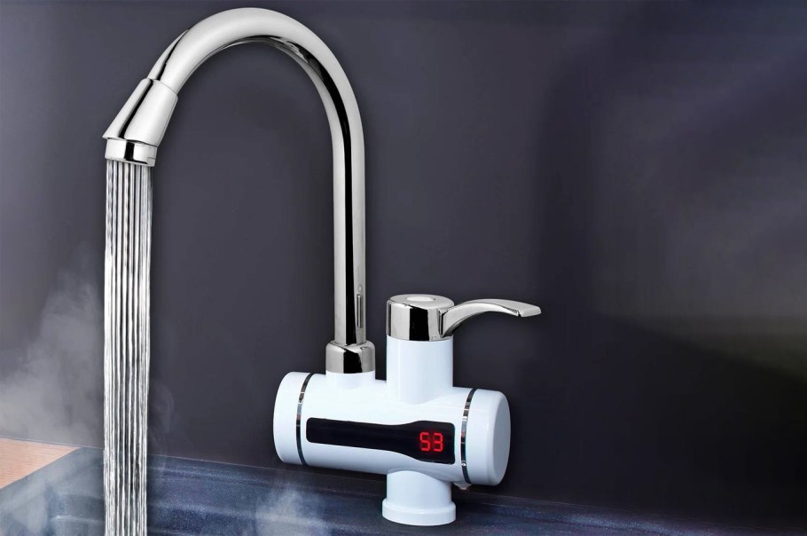 Проточный электрический водонагреватель Делимано