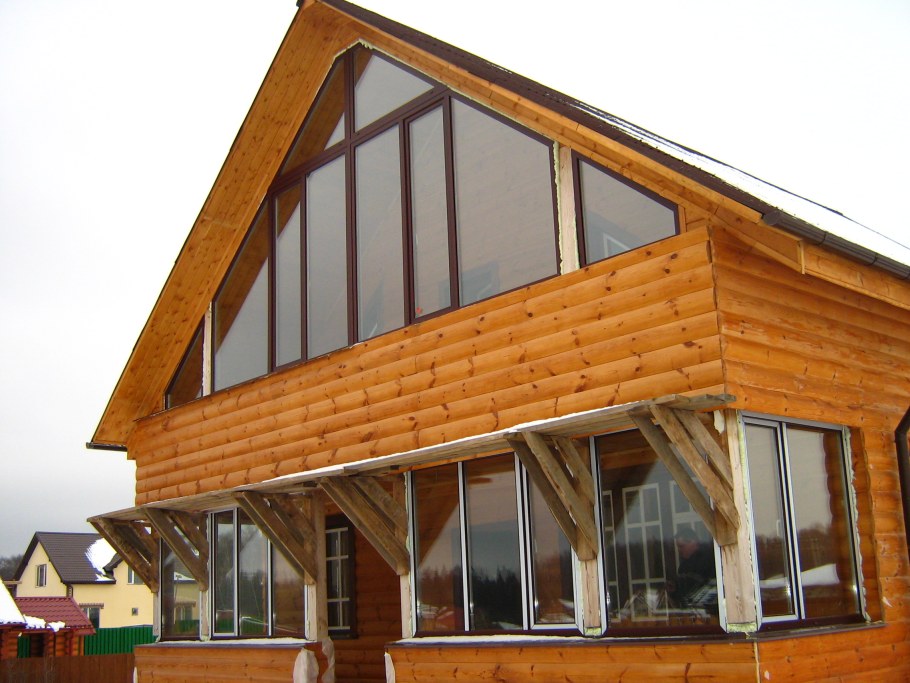 Застекленный фронтон