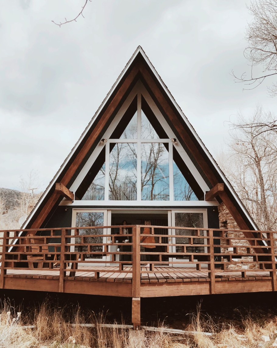 Дом шалаш Николай Серов