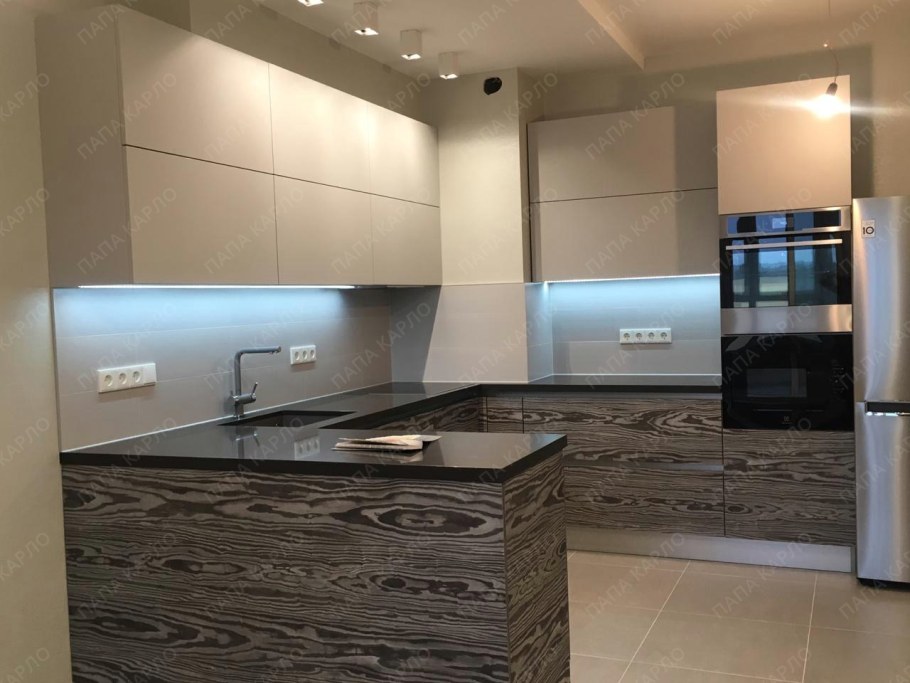 Кухня в стиле хайтек бежевая