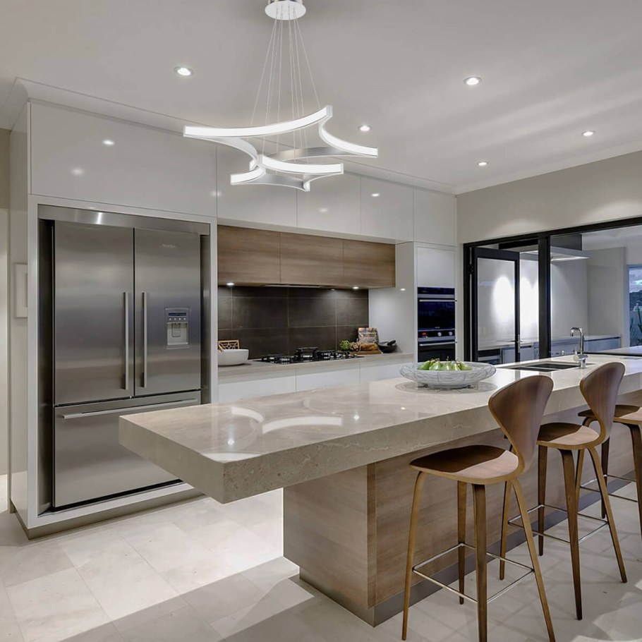 Современный кухонный интерьер