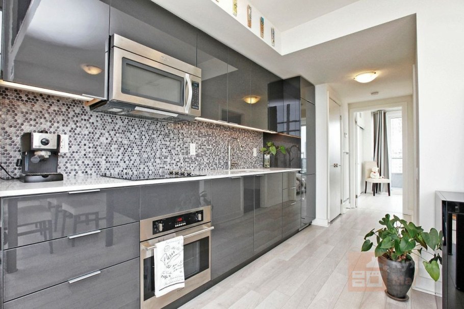 Серая кухня в интерьере