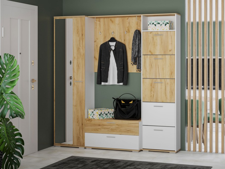 Современный шкаф с полками