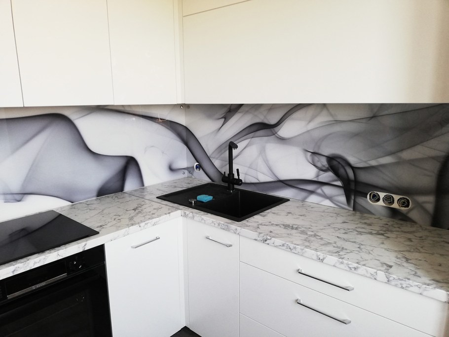 Скинали для черно белой кухни