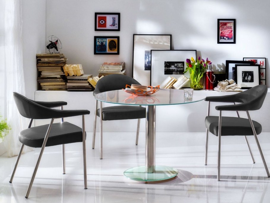 Glass Table and Chairs for the Kitchen PNG