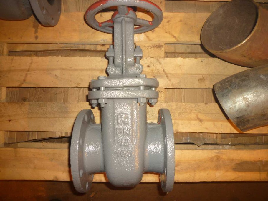 Задвижка стальная фланцевая ду100 ру16 Jafar