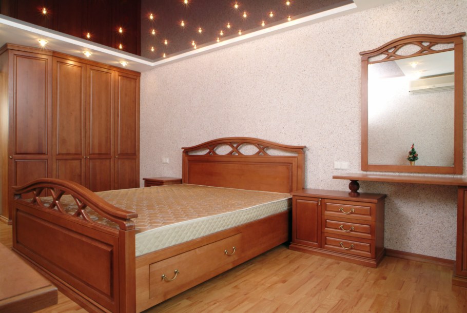 Спальный гарнитур реальное