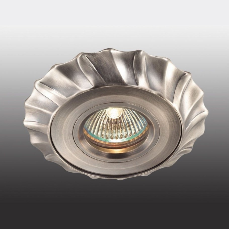 Встраиваемый светильник Novotech Crown 369100