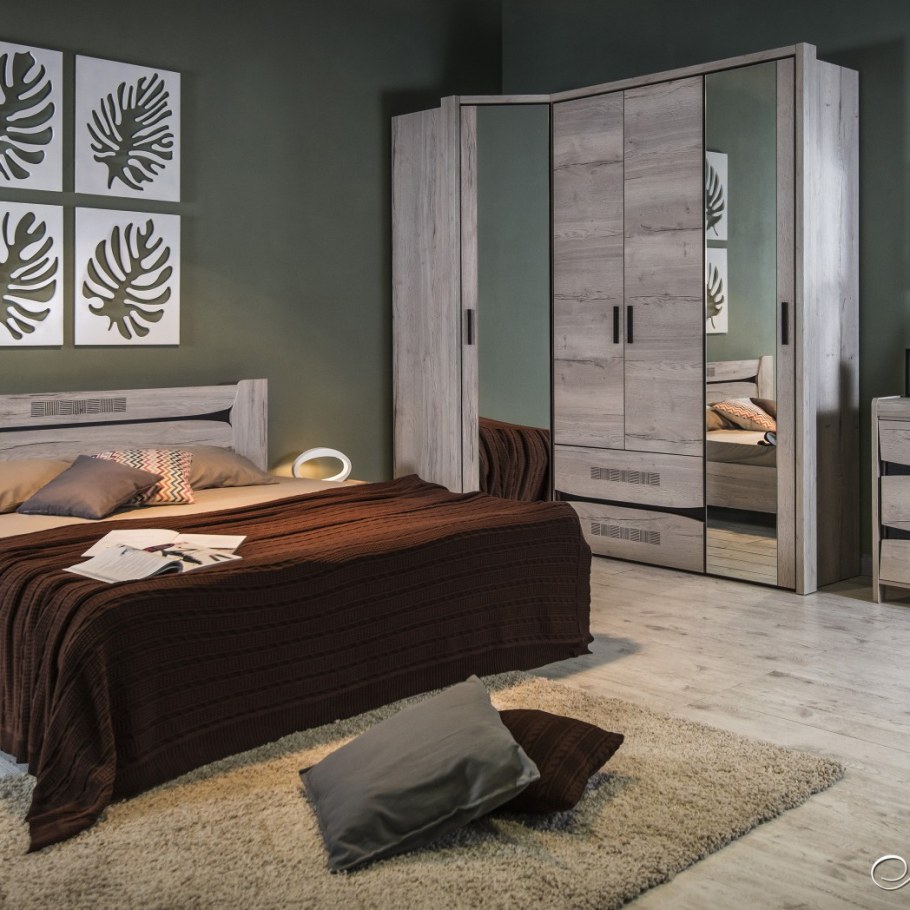 Спальный гарнитур Мале СБК