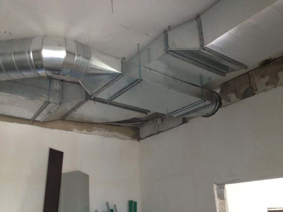 Монтаж воздуховодов вентиляции 315мм