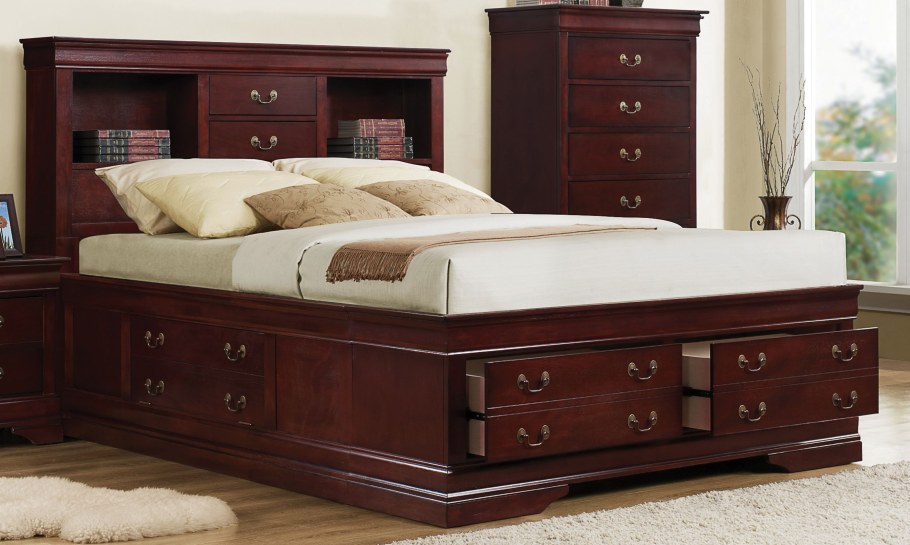 Кровать двуспальная с ящиками классика