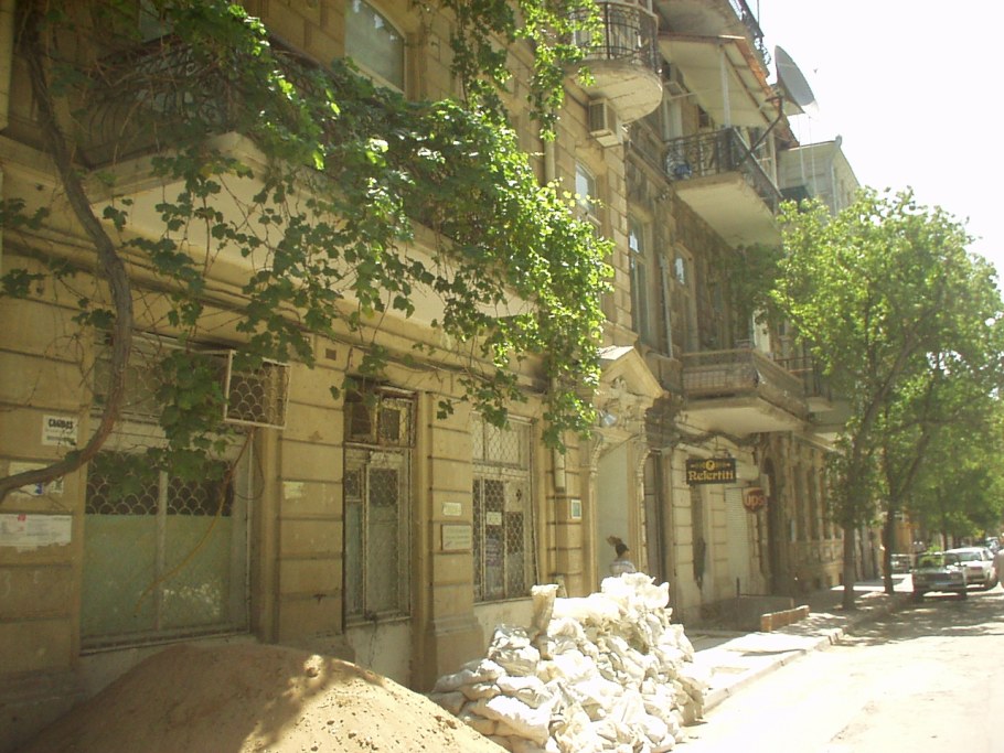 Баку улица Мамедалиева