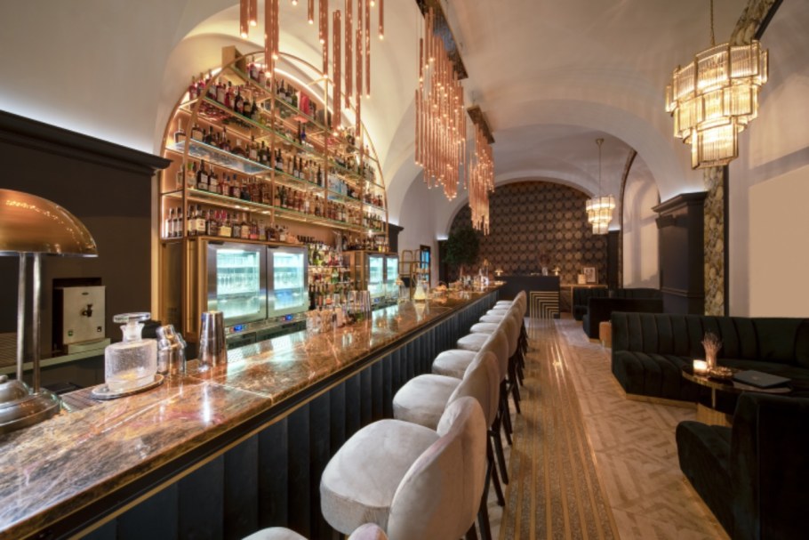 Ресторан в Пскове Mojo Gastro Bar новый год