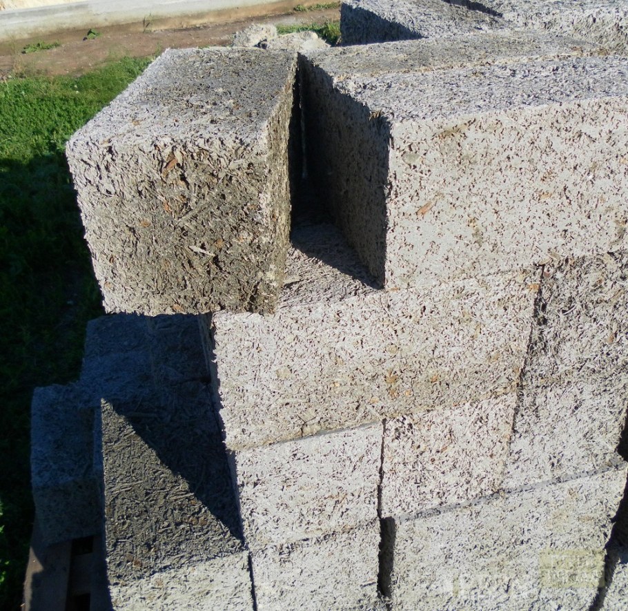 Арболит блок 300х400х600