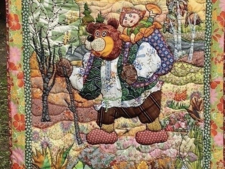 Панно из ткани